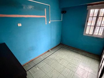CASA 6 AMB VENTA LOMAS DE ZAMORA PATIO Y PILETA