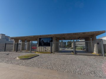 VENTA DEPARTAMENTO DUPLEX CON JARDIN CHIC VILLAGE