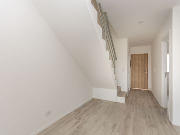 VENTA DEPARTAMENTO DUPLEX CON JARDIN CHIC VILLAGE