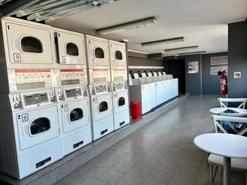 3 EQUIPOS  DE AIRE ACONDICIONADO / CARRION / METRO HOSPITALES