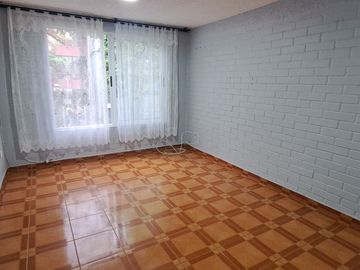 FLEMING 9330, LAS CONDES, DEPARTAMENTO AMPLIO Y BIEN UBICAD