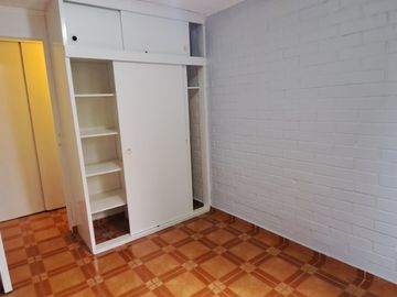 FLEMING 9330, LAS CONDES, DEPARTAMENTO AMPLIO Y BIEN UBICAD