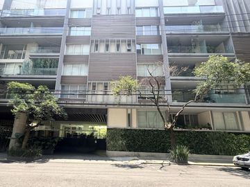 Departamento en renta en Nápoles con balcón y amenidades
