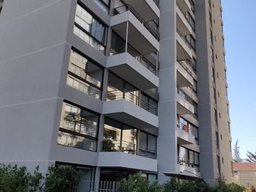 DEPARTAMENTO CON PATIO DE 2 DORMITORIOS Y 2 BAÑOS EST Y B