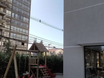 DEPARTAMENTO CON PATIO DE 2 DORMITORIOS Y 2 BAÑOS EST Y B