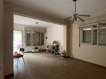 VENTA CASA 2 DORM + DPTO 1 DORM CENTRO AMERICA CBA