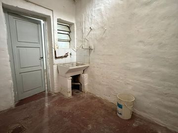 VENTA CASA 2 DORM + DPTO 1 DORM CENTRO AMERICA CBA