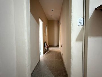 VENTA CASA 2 DORM + DPTO 1 DORM CENTRO AMERICA CBA