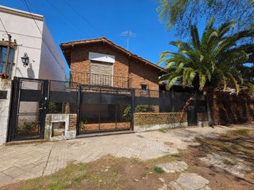 VENTA CASA 4 AMB LOTE PROPIO TIGRE RESIDENCIAL