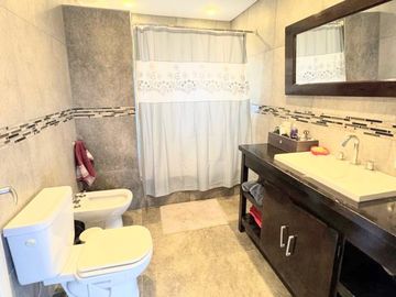 VENTA CASA 4 AMB C/ PILETA EXALTACION DE LA CRUZ