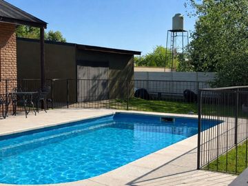 VENTA CASA 4 AMB C/ PILETA EXALTACION DE LA CRUZ