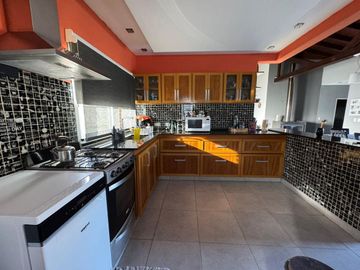 VENTA CASA 4 AMB C/ PILETA EXALTACION DE LA CRUZ