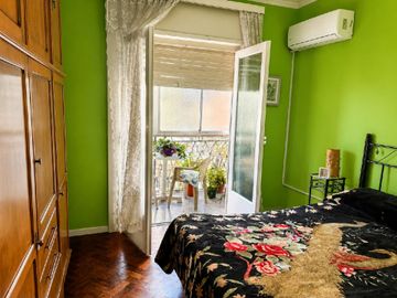 DEPARTAMENTO CON BALCÓN EN VENTA - MONTE CASTRO