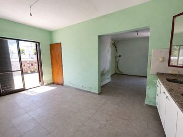 VENTA CASA + DEPARTAMENTO CENTRO AMERICA INVERSION