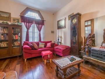 VENTA CASA 3 PISOS CENTRO DE FLORES