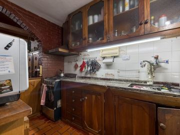 VENTA CASA 3 PISOS CENTRO DE FLORES