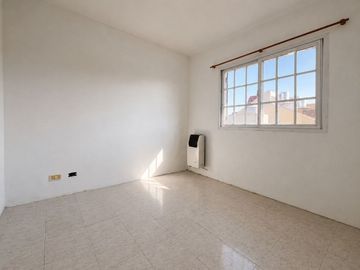DUPLEX 3 AMB C/COCHERA, JARDÍN, LAVADERO Y ALTILLO