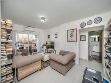 EN VENTA DEPARTAMENTO 5 AMB  CASEROS