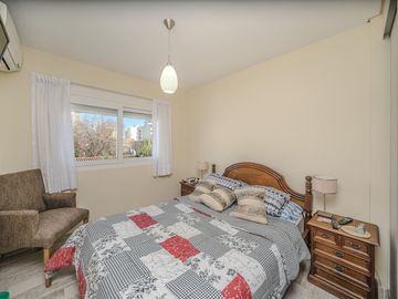 EN VENTA DEPARTAMENTO 5 AMB  CASEROS