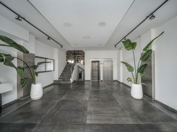 EN VENTA DEPARTAMENTO 5 AMB  CASEROS