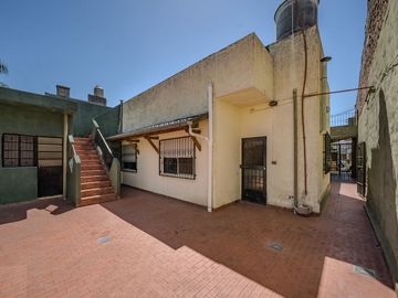 venta de casa 4 amb con cochera  apto credito