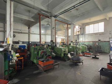 VENTA INDUSTRIAL GALPONES 2000M C/OFICINAS.CASEROS