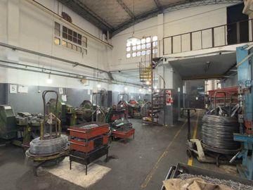 VENTA INDUSTRIAL GALPONES 2000M C/OFICINAS.CASEROS