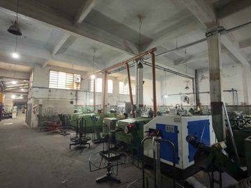 VENTA INDUSTRIAL GALPONES 2000M C/OFICINAS.CASEROS