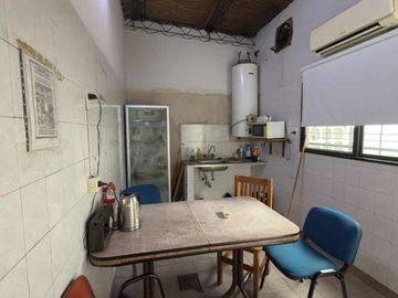 VENTA INDUSTRIAL GALPONES 2000M C/OFICINAS.CASEROS