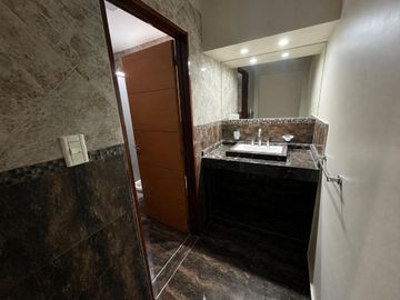 Casa quinta Av. Eva Perón Nº 2875
