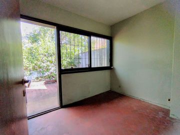 CASA 5 AMB VENTA MARTINEZ CON JARDIN COCHERA DOBLE