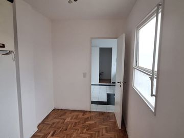 ALQUILER  2/3 AMBIENTES RECOLETA -APTO PROF