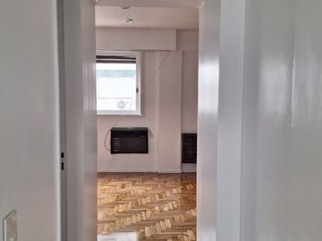 ALQUILER  2/3 AMBIENTES RECOLETA -APTO PROF