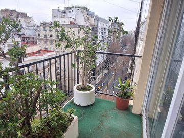 ALQUILER  2/3 AMBIENTES RECOLETA -APTO PROF