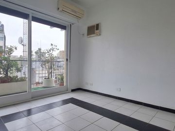 ALQUILER  2/3 AMBIENTES RECOLETA -APTO PROF