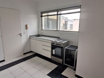 ALQUILER  2/3 AMBIENTES RECOLETA -APTO PROF