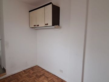ALQUILER  2/3 AMBIENTES RECOLETA -APTO PROF