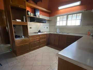 CASA EN VENTA Y ALQUILER EN PERGAMINO
