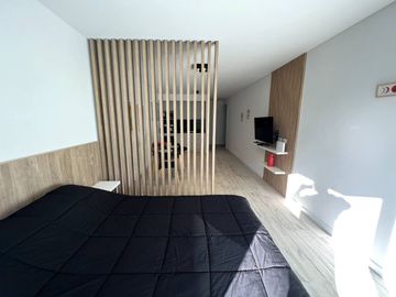 Monoambiente con Balcón