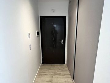 Monoambiente con Balcón