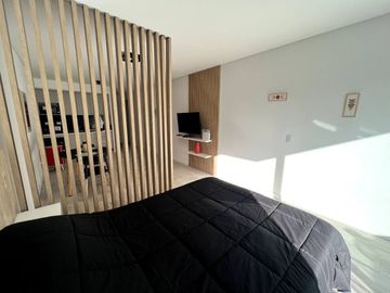 Monoambiente con Balcón