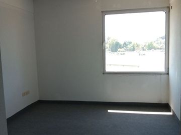 OFICINA EN VENTA - KM 41 Pilar
