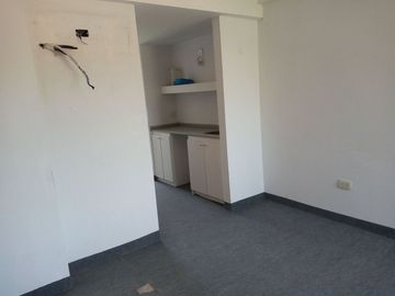 OFICINA EN VENTA - KM 41 Pilar