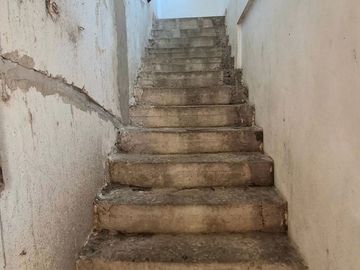 Venta Casa con cochera mas locales Zona Comercial