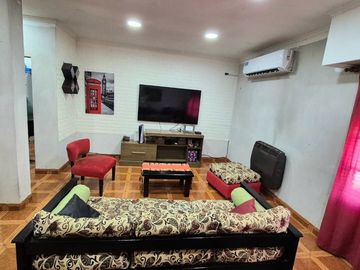 Venta Casa con cochera mas locales Zona Comercial