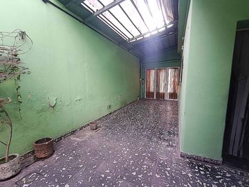 Venta casa en Flores Sur lote propio 177m2 totales
