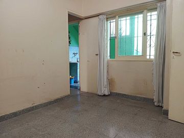 Venta casa en Flores Sur lote propio 177m2 totales