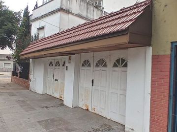 VENTA CASA 4 AMBIENTES VELEZ SARSFIELD TERRAZA