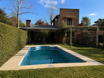 VENTA CASA 3 AMB QUINTA FRANCISCO ALVAREZ AMPLIO