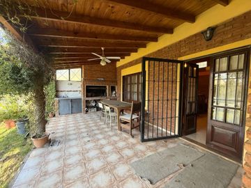 VENTA CASA 3 AMB QUINTA FRANCISCO ALVAREZ AMPLIO
